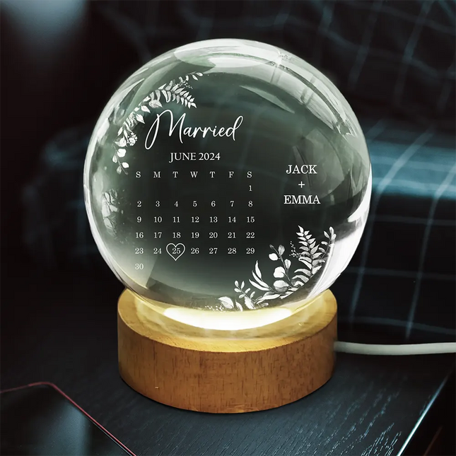 Calendar Wedding Keepsake - Personalized Crystal Globe Lamp