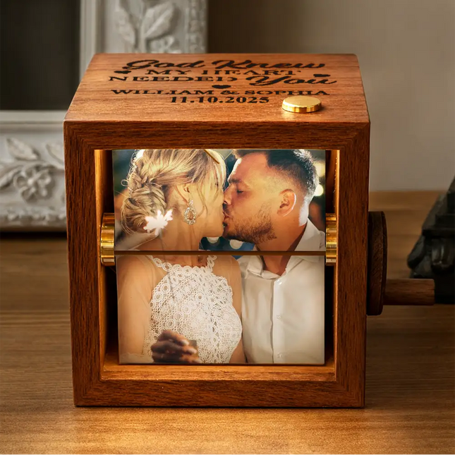 Custom Photo The Date We Became Mr & Mrs Wedding Couple - Personalized Flipbook Frame Animation Machine